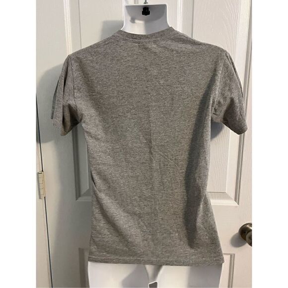 Gildan Y2K Horse Clean Energy T-Shirt. Size Small - Picture 4 of 5